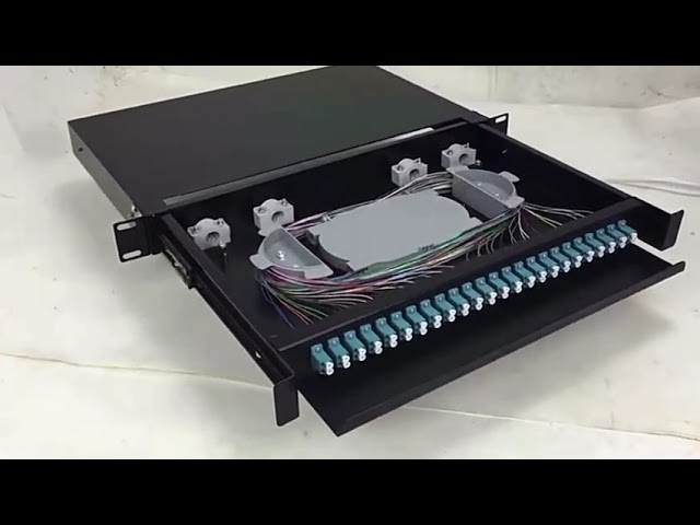 12 Port Fiber Optic Patch Panel com adaptador SC Simplex e tipo de desenho de puxagem para fácil instalação