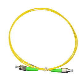 Tipo conectores do parafuso da manutenção programada da palavra simples 9/125 do cabo de remendo da fibra de FC APC do metal um comprimento de 2 medidores