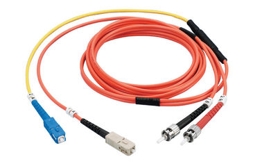 O cabo de remendo da fibra ótica do SC/ST 62.5/125 milímetros que condicionam o único modo G652D cabografa