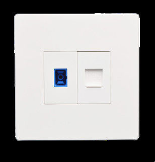 Soquete LC/SC de latência ultra-baixa com fibras fotónicas de cristal em 86 * 86 mm Tamanho para redes de alta velocidade