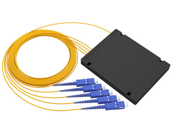 Divisor de fibra óptica PLC com proporção de divisão 1x4, tipo caixa ABS e conector SC/PC
