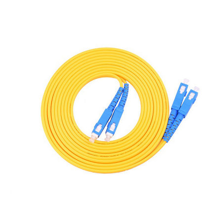Cordão de remendo de fibra óptica duplex azul SC UPC de modo único 1310nm com cabo G652D e perda de inserção ≤ 0,3 dB